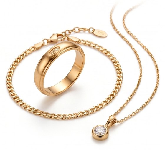 Anillo, pulsera y colgante de oro de 18 kilates